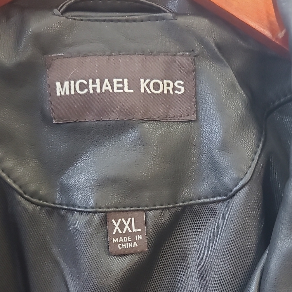 MICHAEL Michael Kors Black Lightweight Jacket - Picture 2 of 11